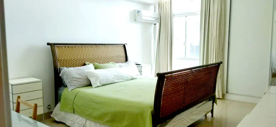 Suíte master com cama king
