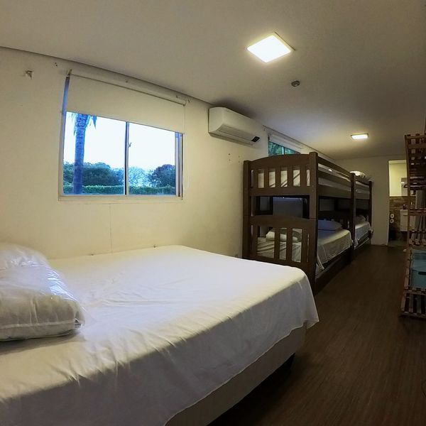 Double bed and bunk bed in Flat da Família