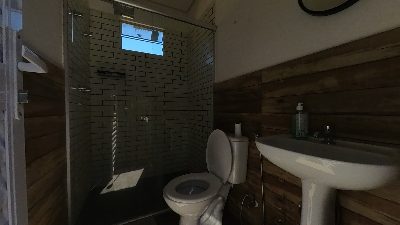 Banheiro externo do pátio (2) — Villa Kubitschek